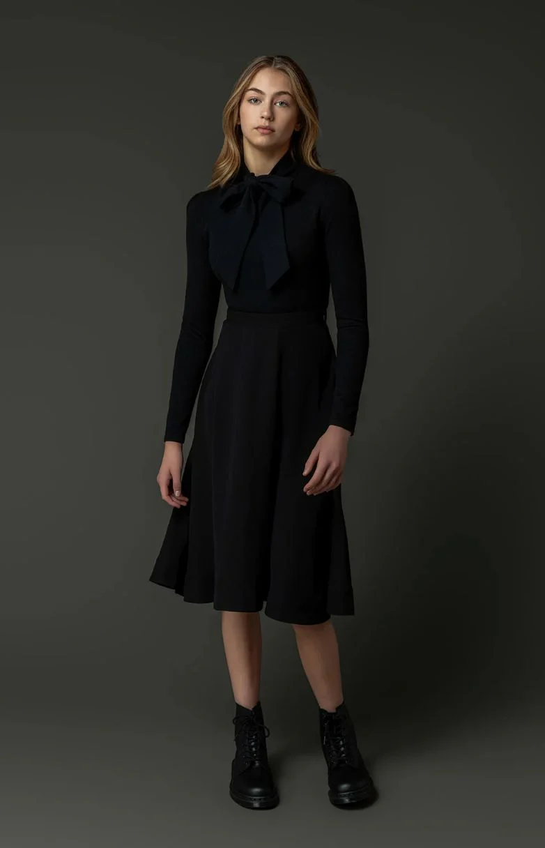 Bow Sweater- Black