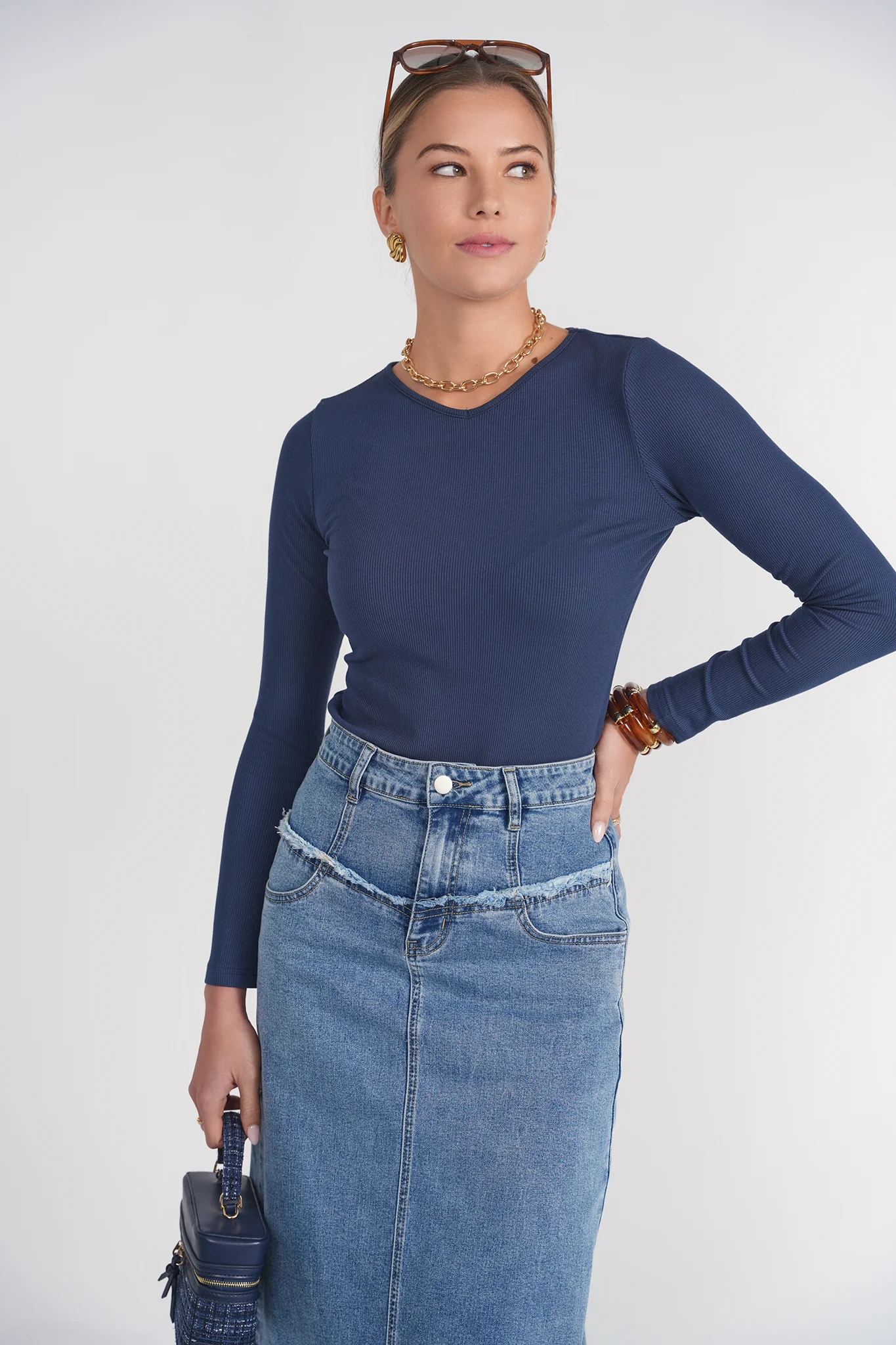 Long Sleeve Ribbed V Neck Tee- Faded Navy - Image 3
