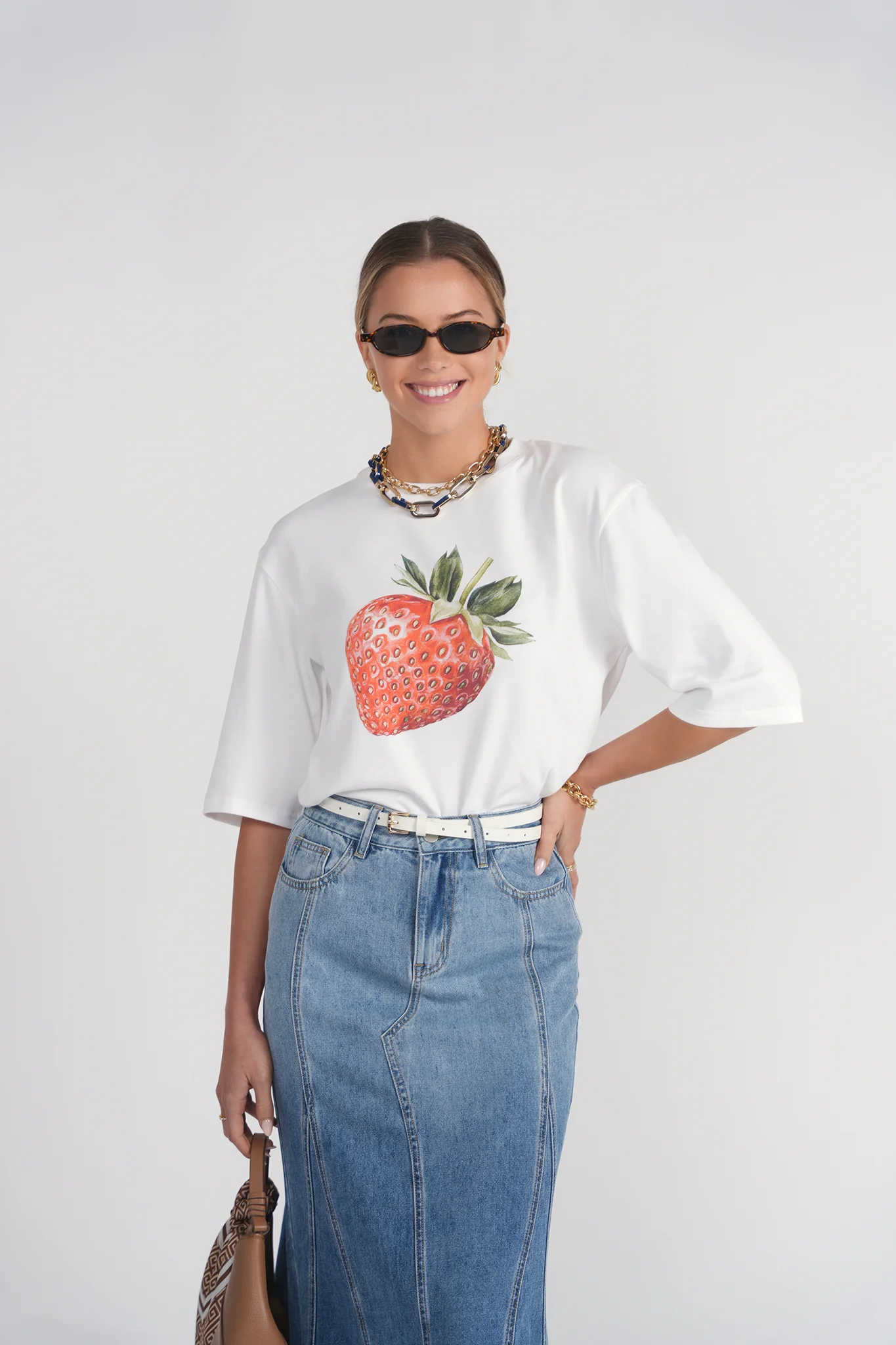 Oversized Graphic Tee- Strawberry - Image 2