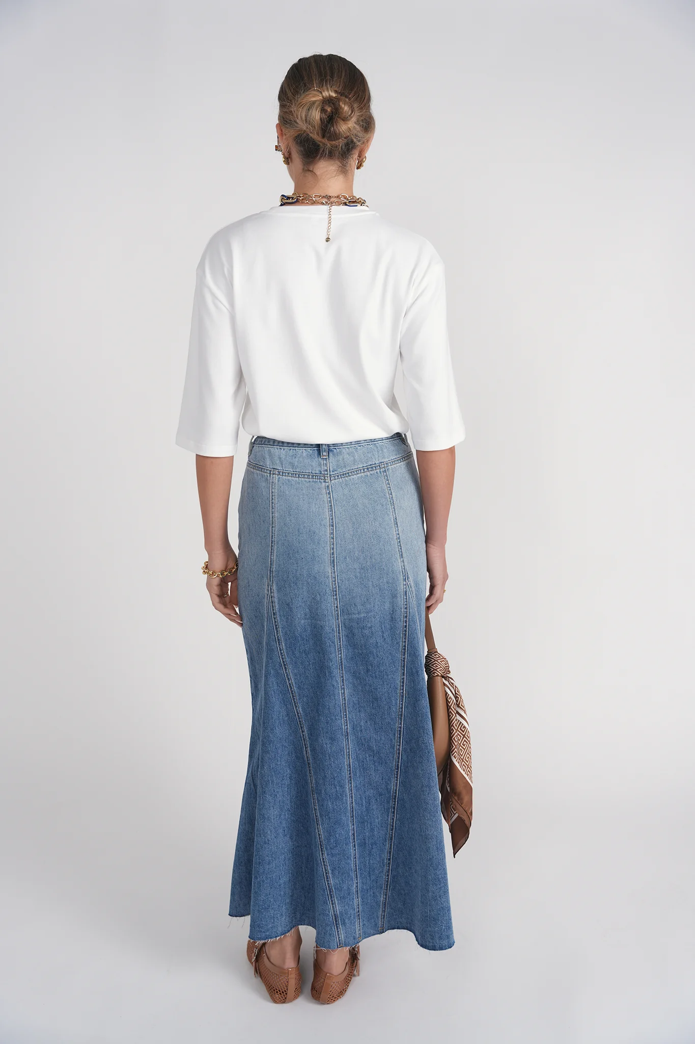 Rivv Skirt- Light Blue Denim (size up 1 size) - Image 4