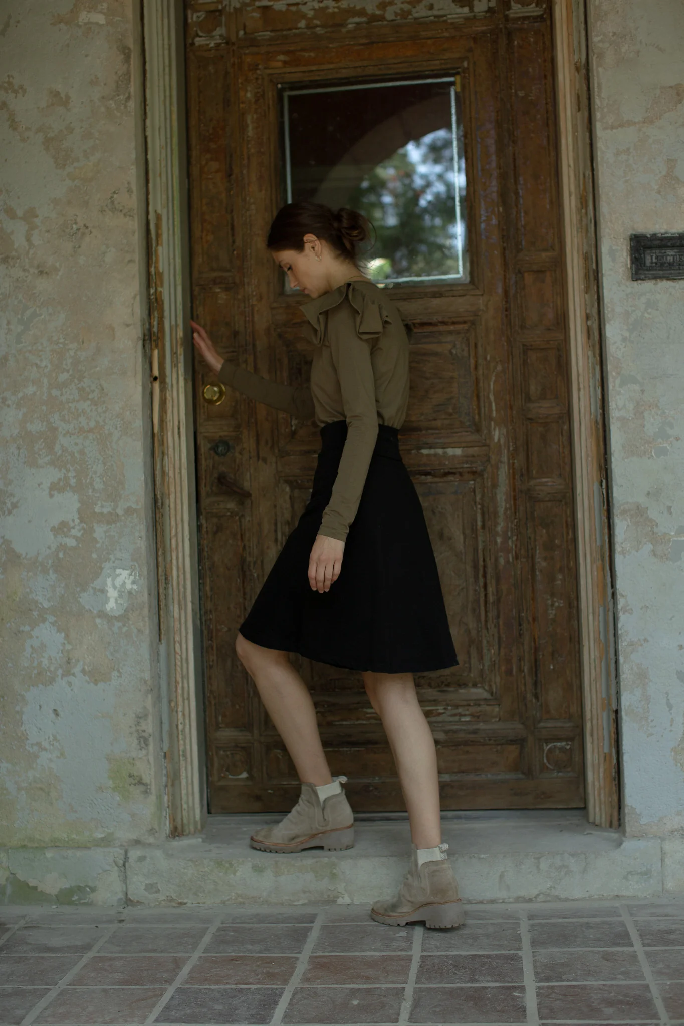 Ruffle Shoulder Long Sleeve Tee- Moss - Image 3