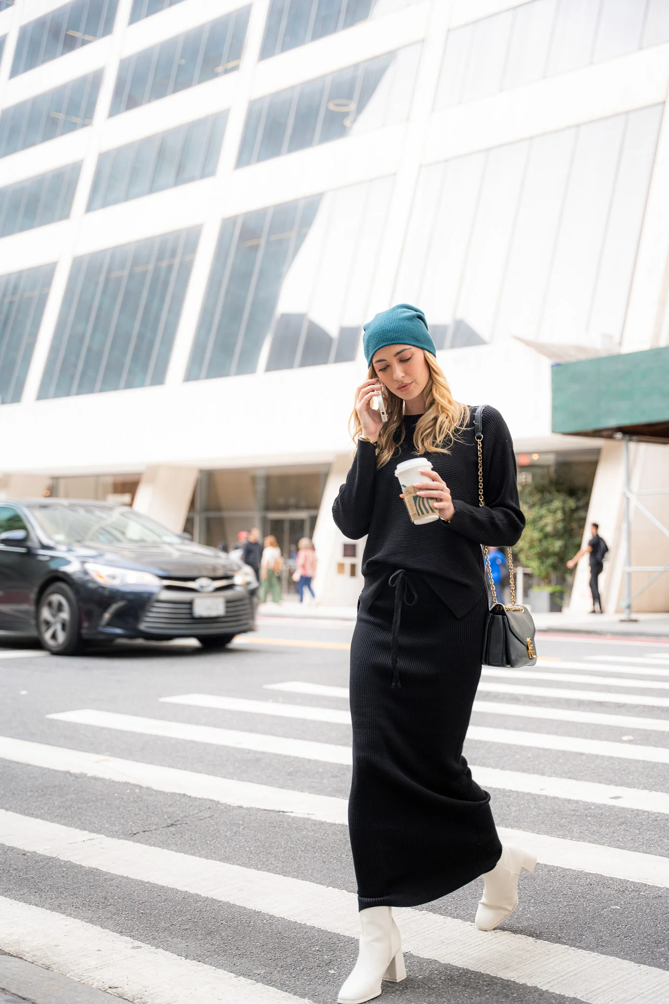 Sweater Rib Tube Skirt- Black - Image 2