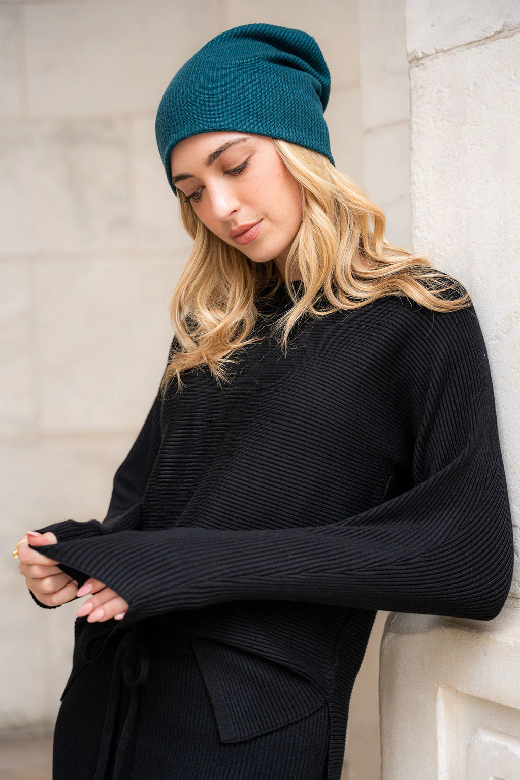 Sweater Rib Tube Skirt- Black - Image 4